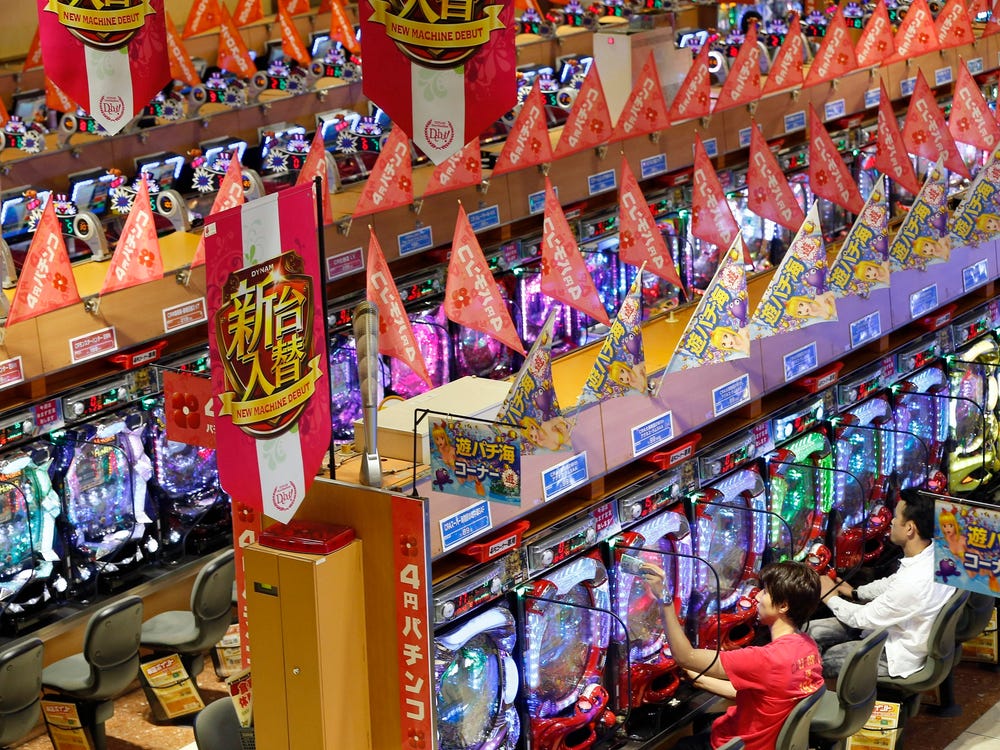 What's the connection between Pachinko and Yakuza?