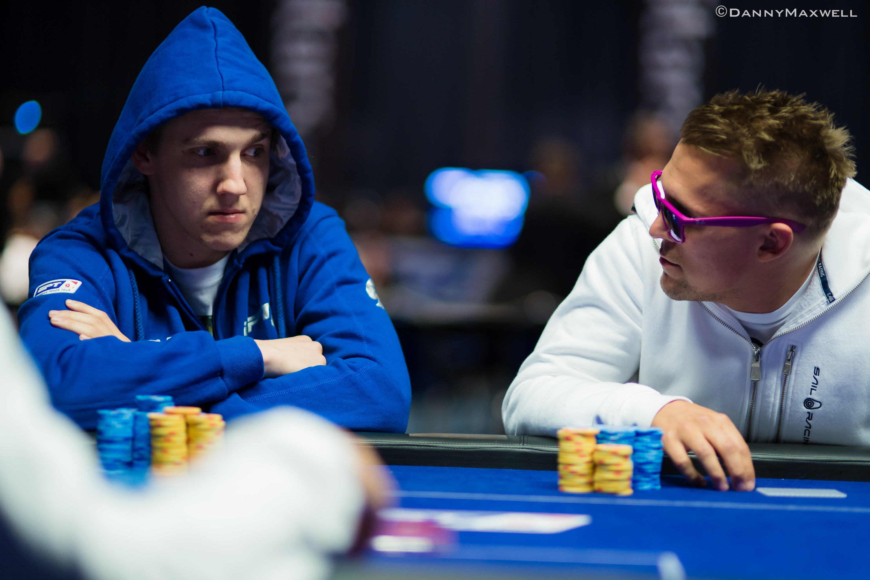 What is a poker face and why is it important?
